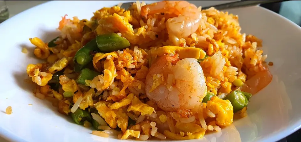 Snapdishの料理写真:prawns egg fried rice with french beans|🌷lynnlicious🌷さん