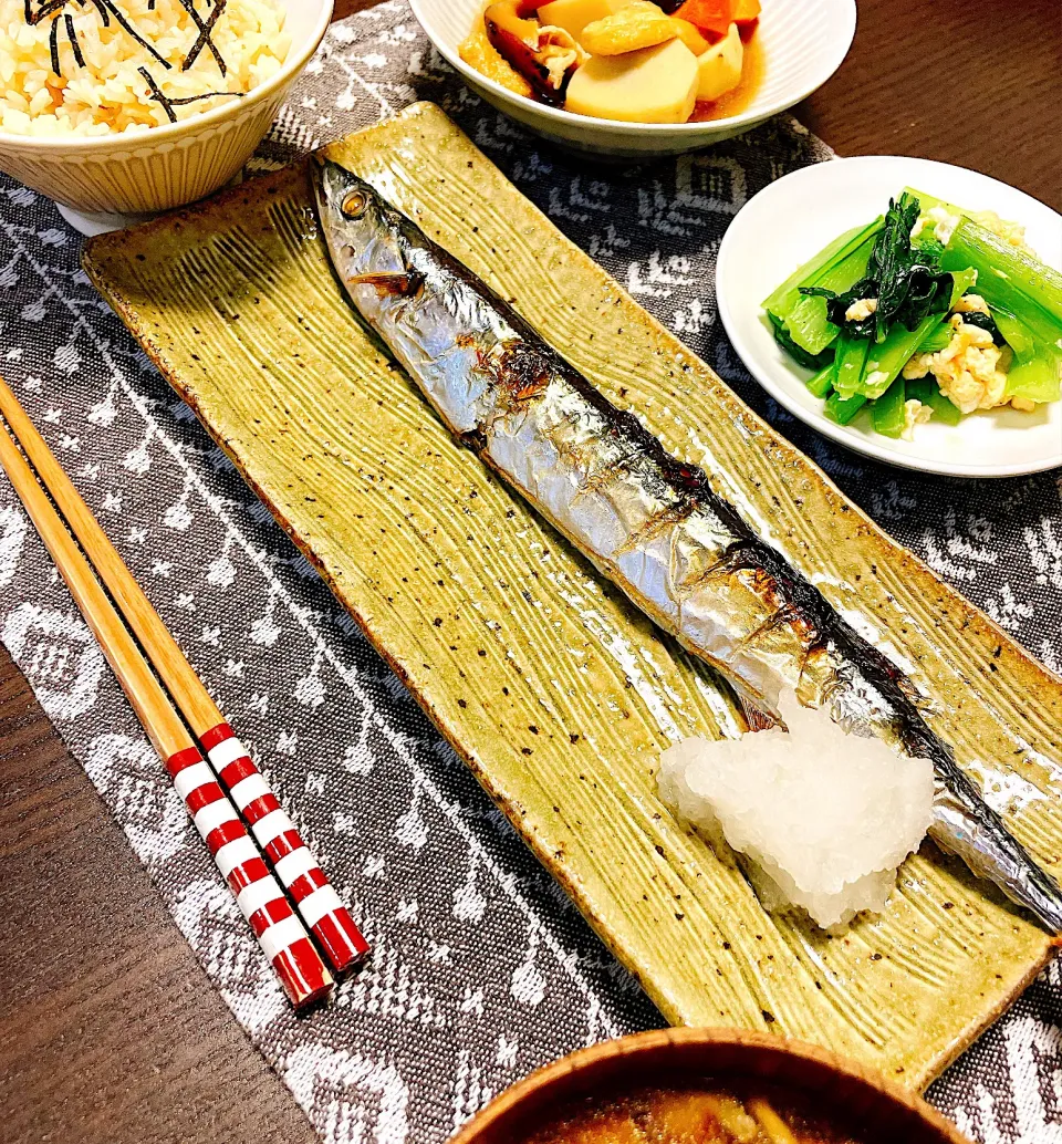 Snapdishの料理写真:さんまの夕食|Atsukoさん