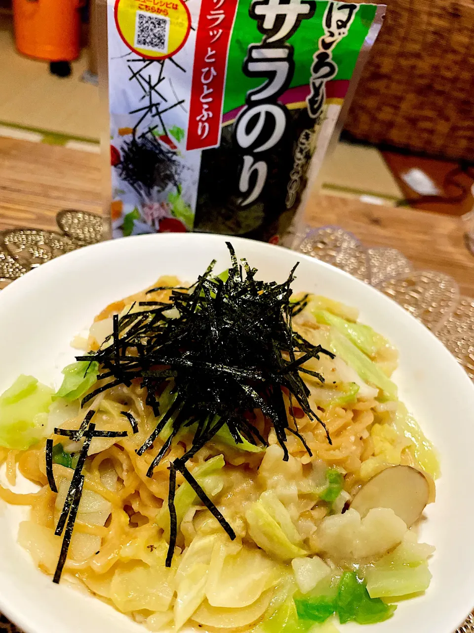 お箸で食べる和風チーズパスタ|naomin.･*さん