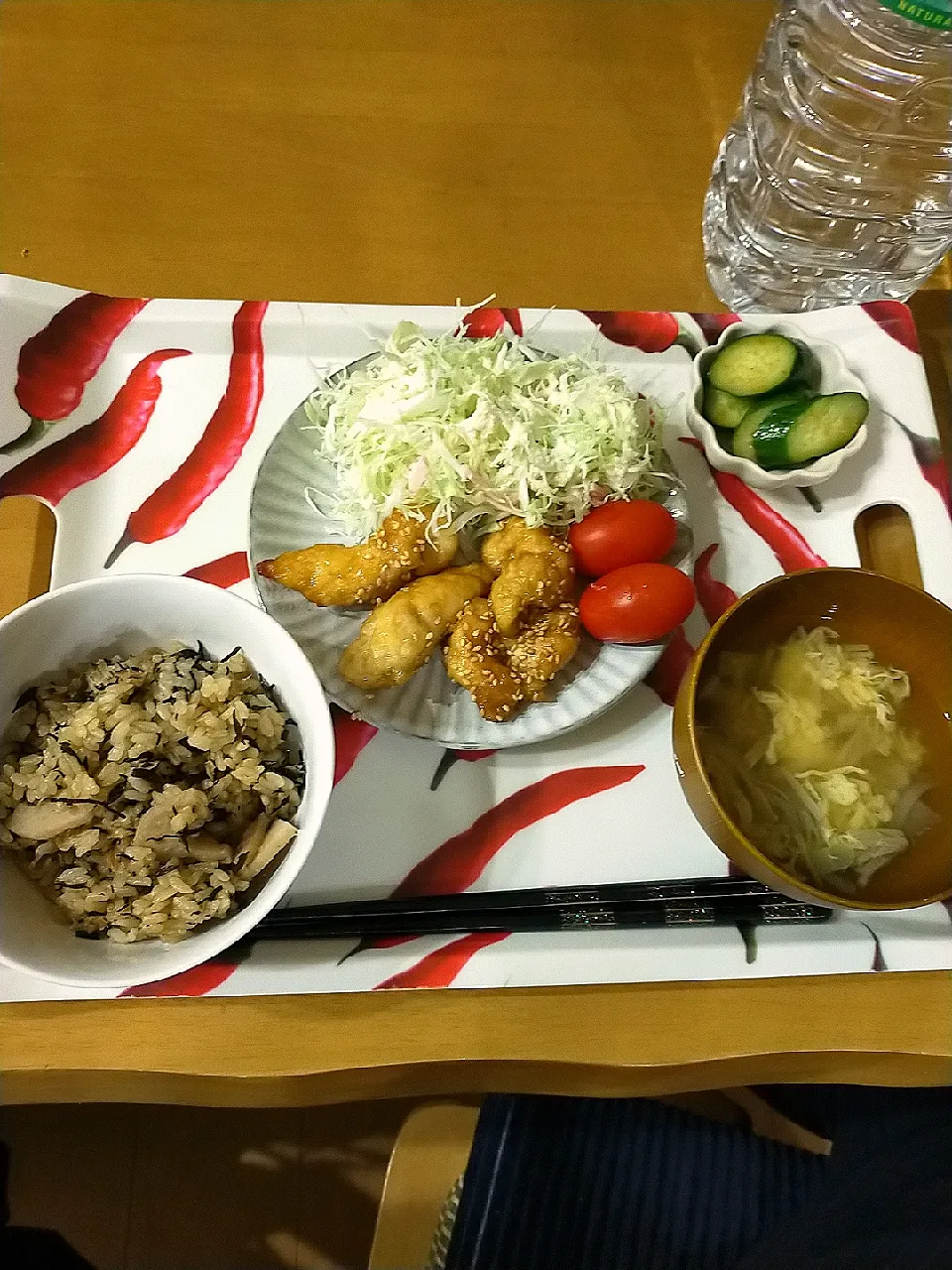 Snapdishの料理写真:ささみの甘辛炒め
シーザーキャベツ
ツナとひじきとれんこんの炊き込みご飯
えのきとネギと卵の中華スープ|羊さんさん