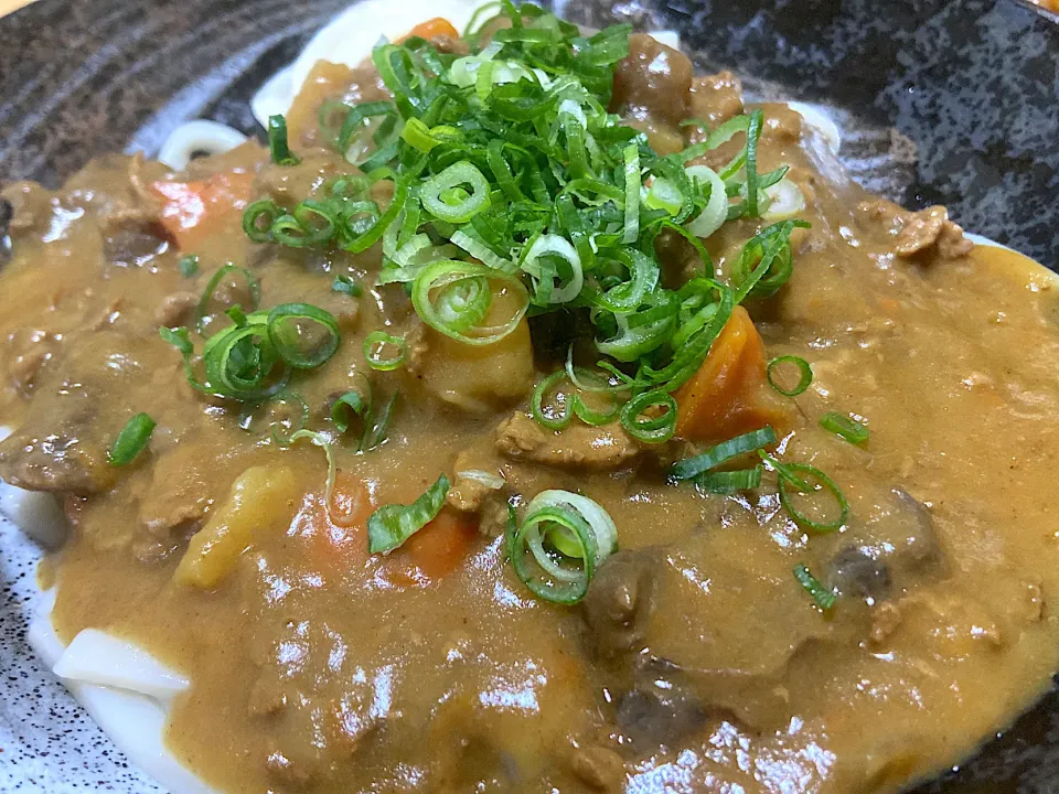 Snapdishの料理写真:朝から牛すじカレーうどん‼️|サチ😊さん