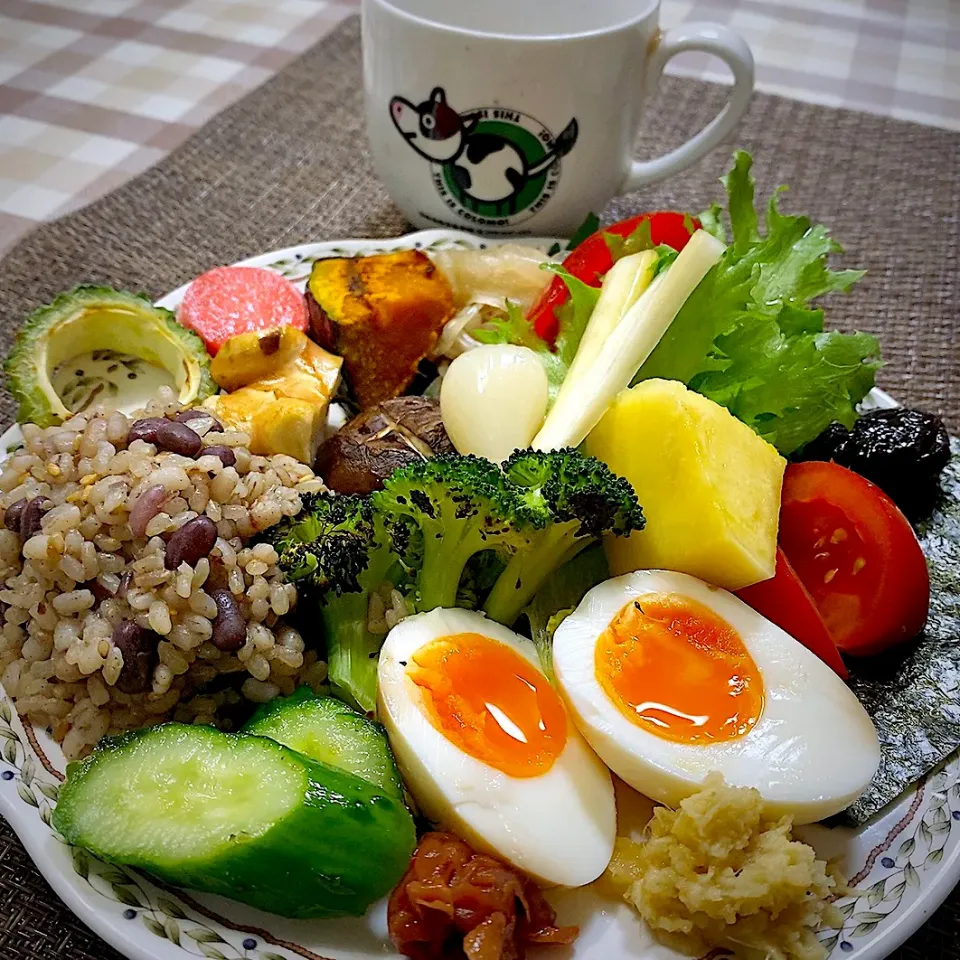 今日の朝ごはん★小豆雑穀ご飯とゆで卵|riko30294さん