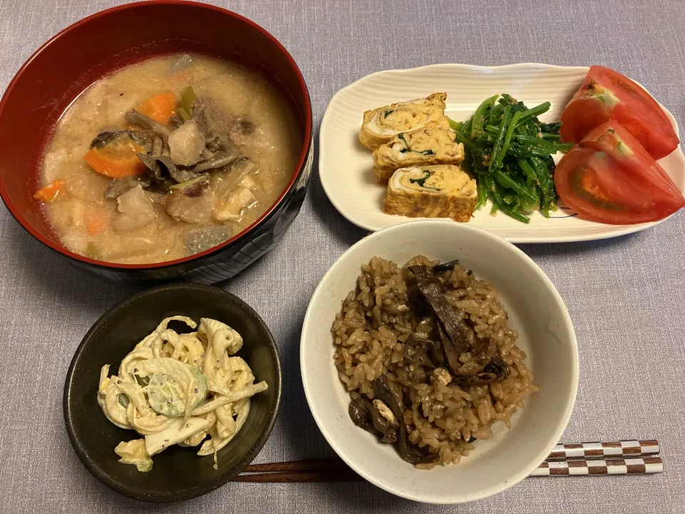 Snapdishの料理写真:猪汁とキノコご飯|あんこさん