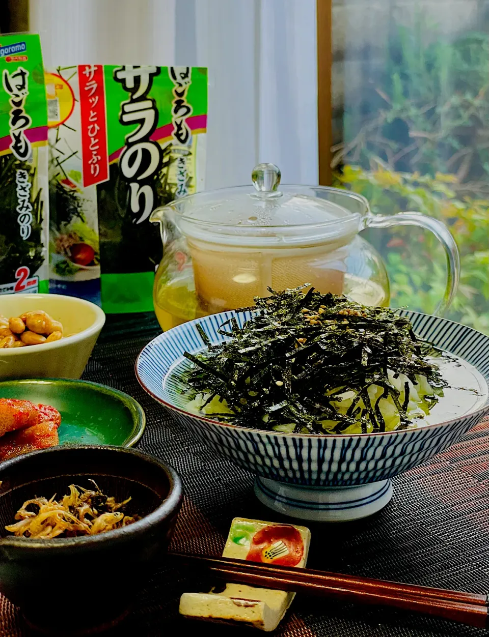 ど定番！こいつが一番！海苔茶漬け。✨✨✨日曜日の朝ごはんだよ〜ん❣️😋|イチロッタさん