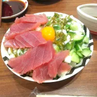 マグロ山かけねばねば丼|かずーーーいさん