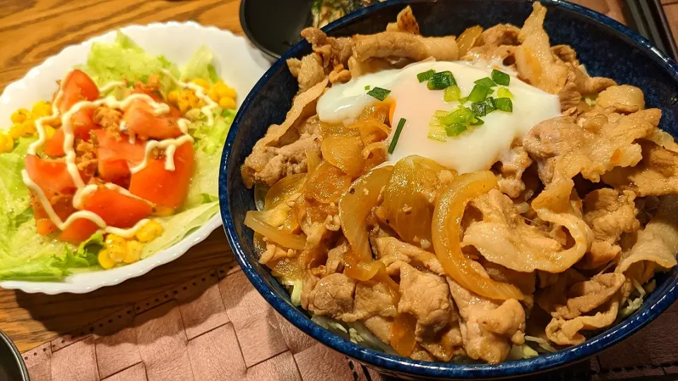 やわらか豚こま丼|まみさん