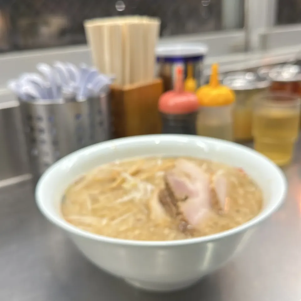 #夕ラー　久しぶりにこんな時間に！　お店の人にも言われてしまった。　＃ホープ軒　＃ラーメン|Hajime Sakaiさん