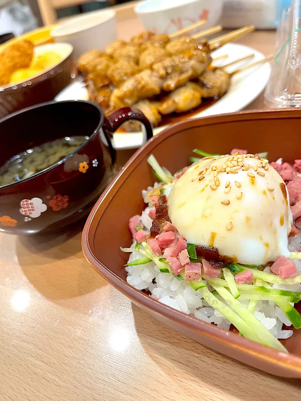 ローストビーフのユッケ丼|のろさん