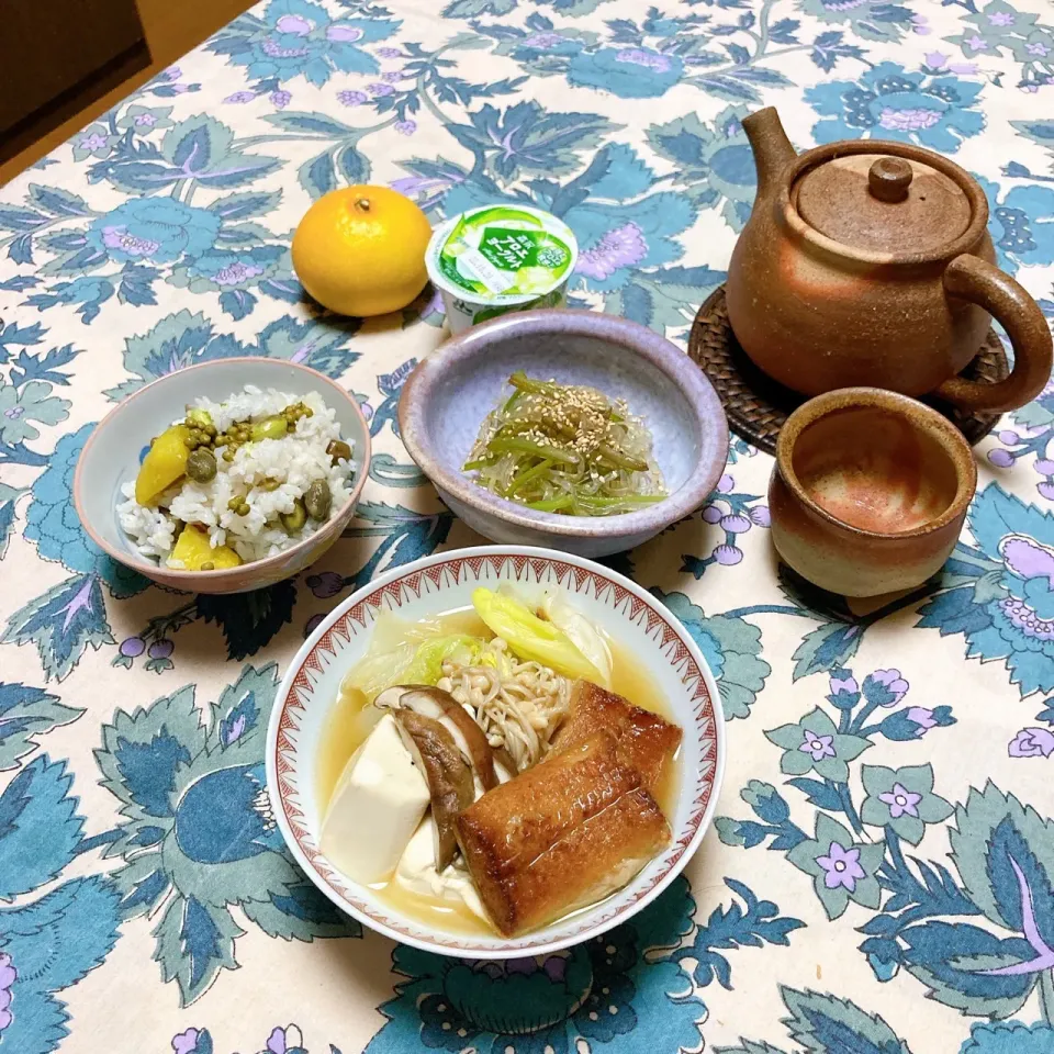 Snapdishの料理写真:grandmaの晩ごはん☆さつま芋と黒豆のごはん|kaoriさん