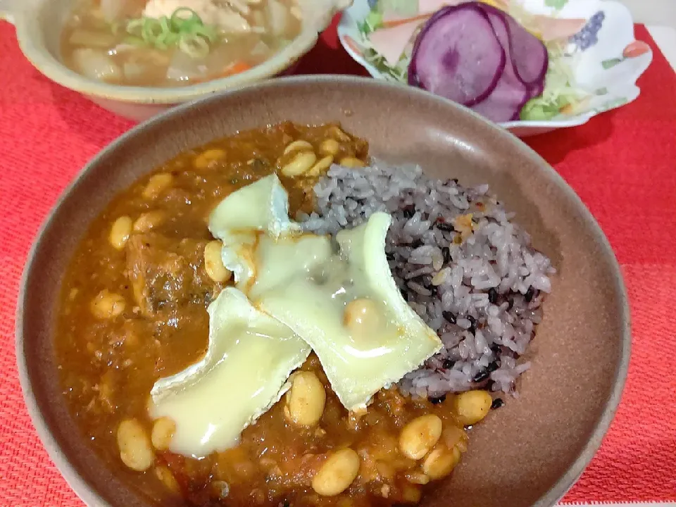 鯖缶大豆トマトカレー
ル・ルスティックブリーチーズ|まゆみさん