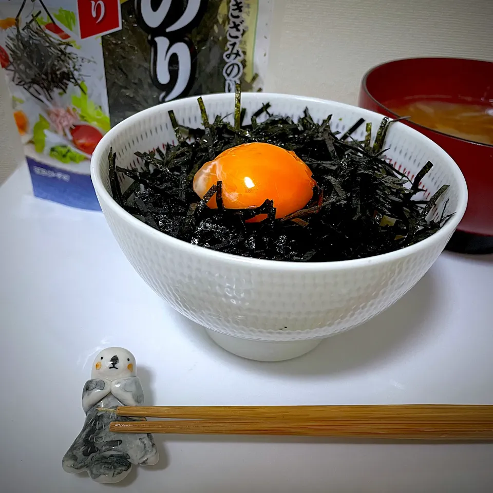 Snapdishの料理写真:のりだくナムルの卵かけご飯🥚🍚|りさこさん