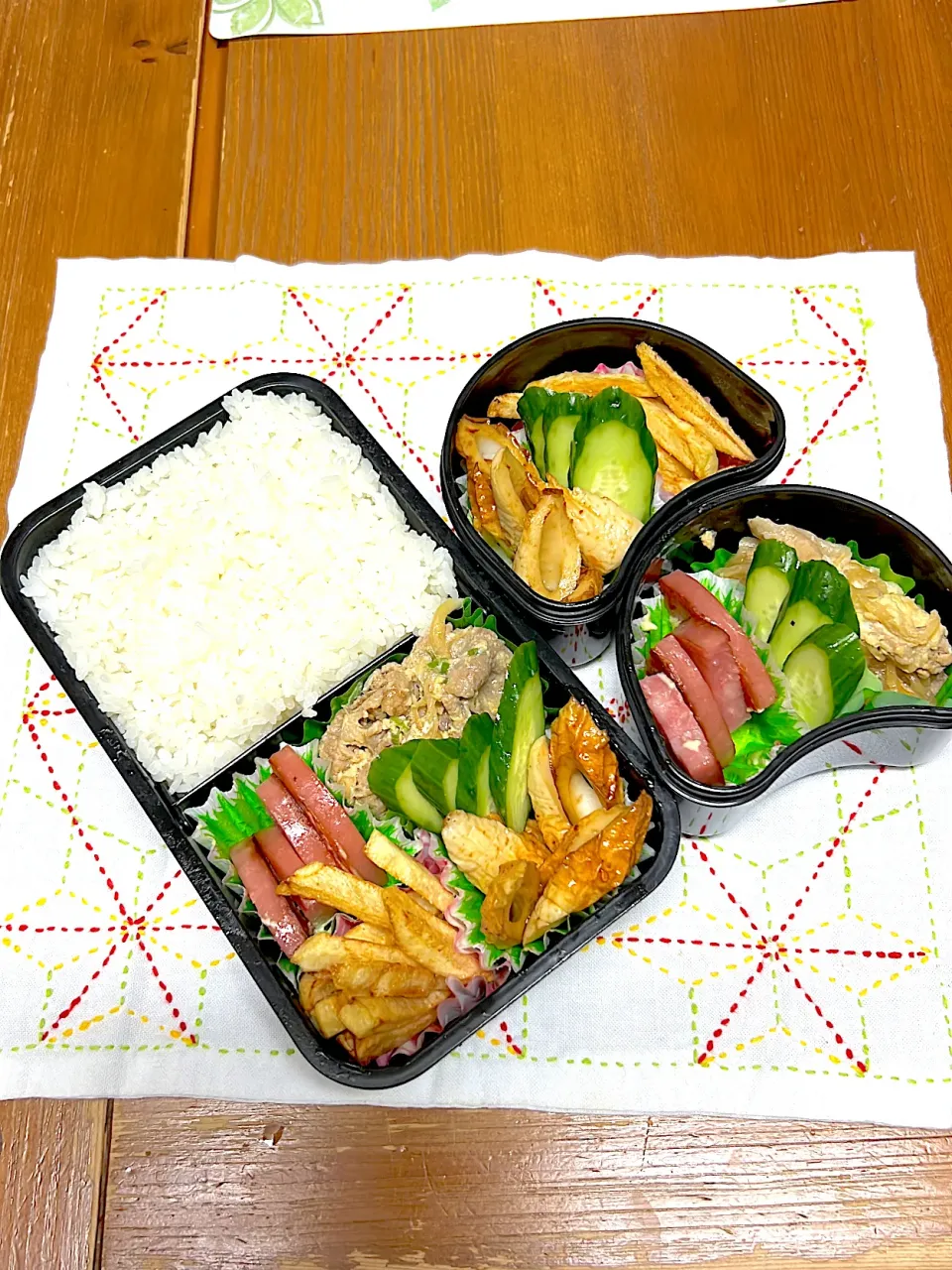 Snapdishの料理写真:10月25日火曜日豚卵とじ弁当|アッキーさん