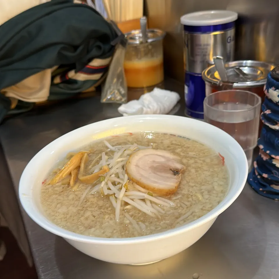 Snapdishの料理写真:#夕ラー　からの　＃朝ラー　何故なら　＃夜勤明け　＃ラーメン　喰って　＃ホープ軒|Hajime Sakaiさん