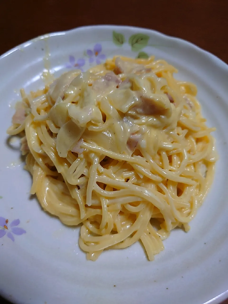 ホットクックでカルボナーラ|ぱやさん