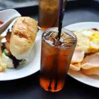 Snapdishの料理写真:ice tea & foods|Renita Ruzlanさん