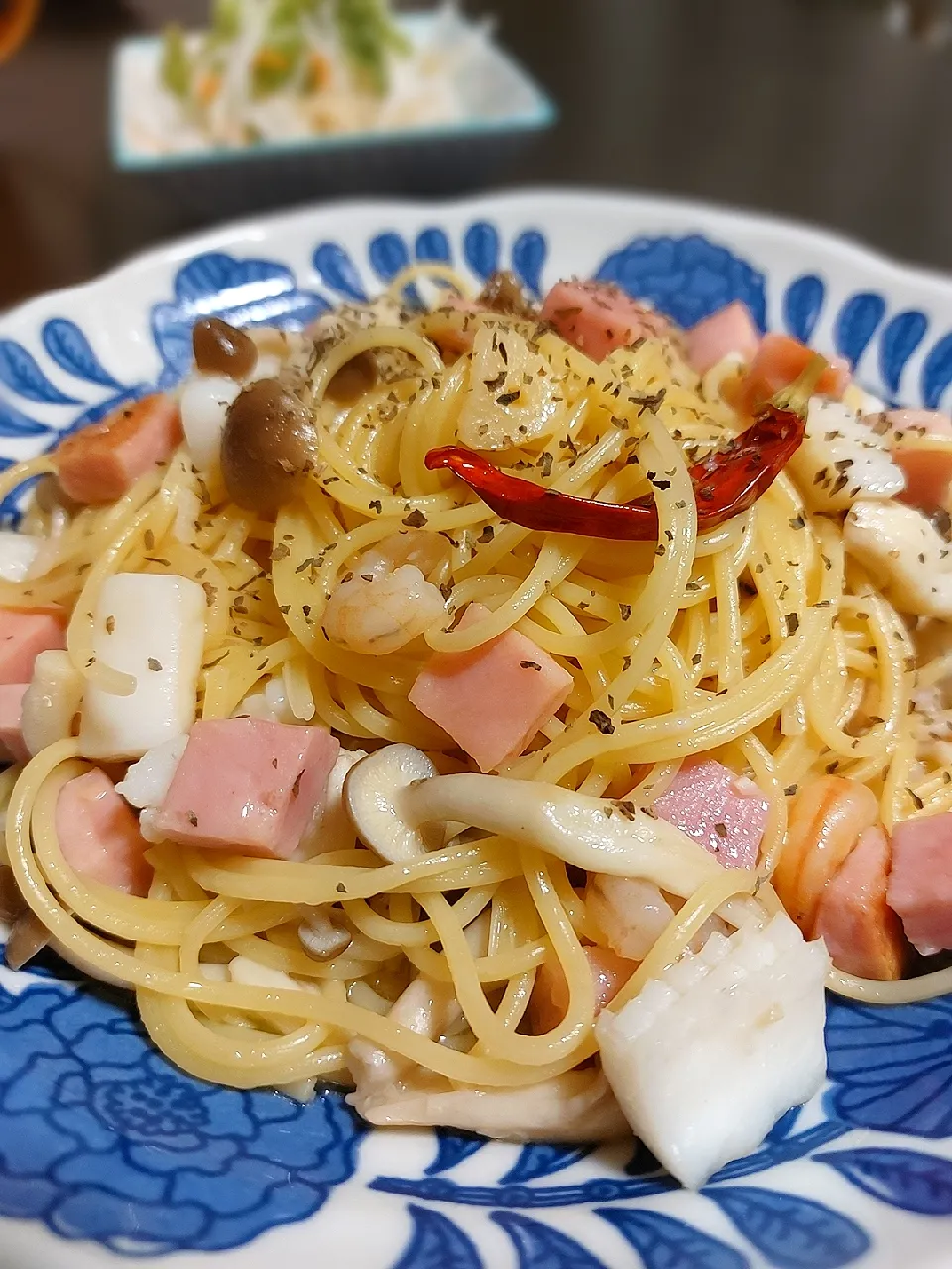 akimitsuさんの料理 ベーコンとシーフードのペペロンチーノ✨|きつねさん