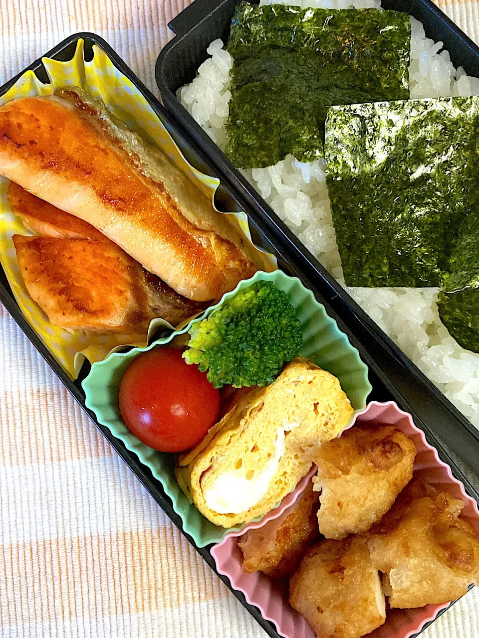 Snapdishの料理写真:10/26☆旦那☆シャケから弁当|ちーさん