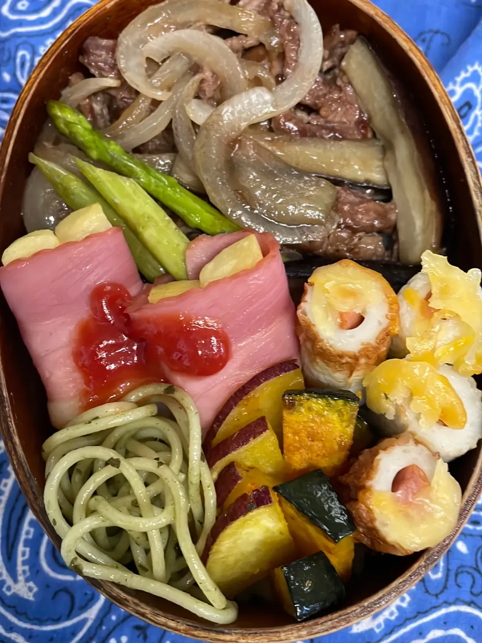 Snapdishの料理写真:牛肉とナスのオイスター、ウインナーインちくわチーズ、ポテトベーコン巻き、カボチャとさつまいもバター炒め、バジリコパスタ|ちあぽんさん