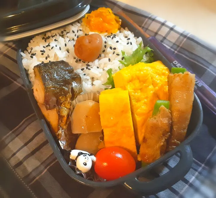 10/26☀️
　だんな様お弁当🍱|びせんさん