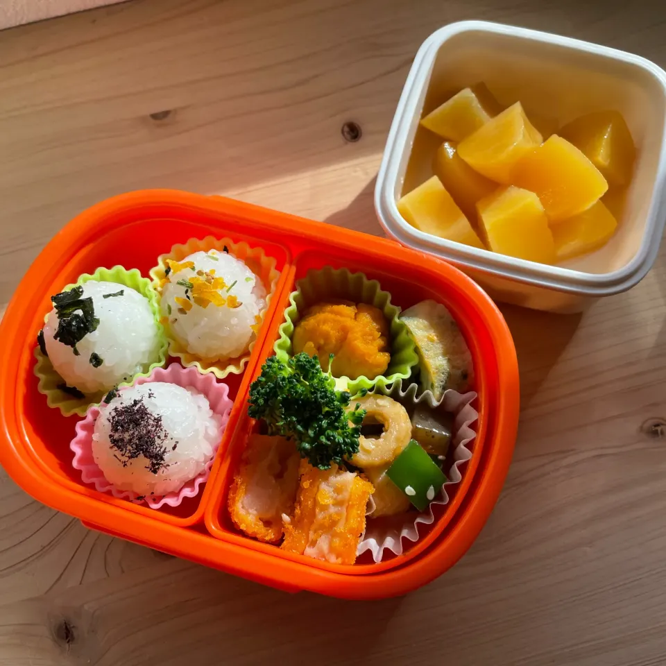 Snapdishの料理写真:おにぎり弁当|ふうりんさん