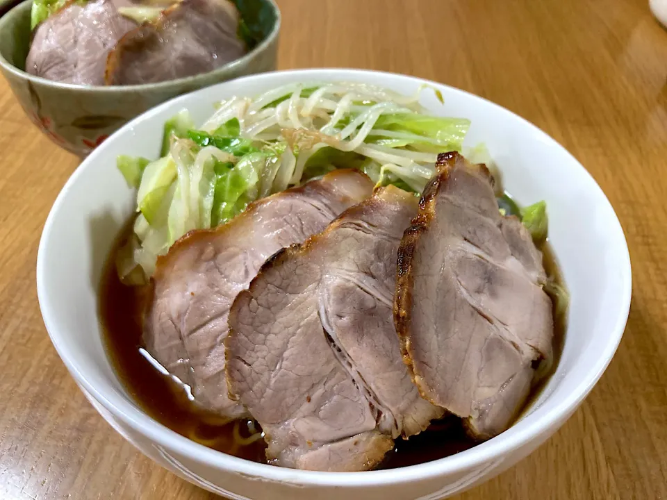 ＊自家製チャーシューと野菜炒めの細麺醤油ラーメン🍜＊|＊抹茶＊さん