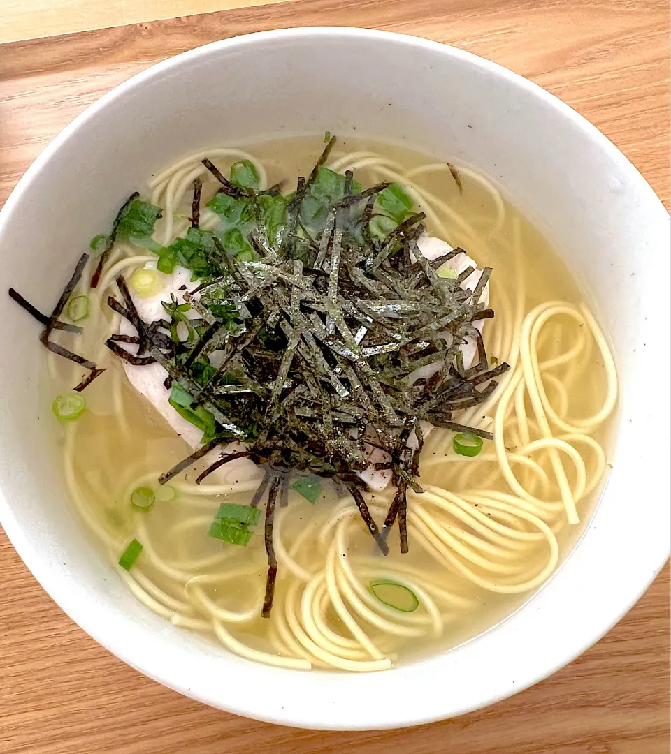 レモンラーメンにたっぷり海苔トッピング|chitomoさん