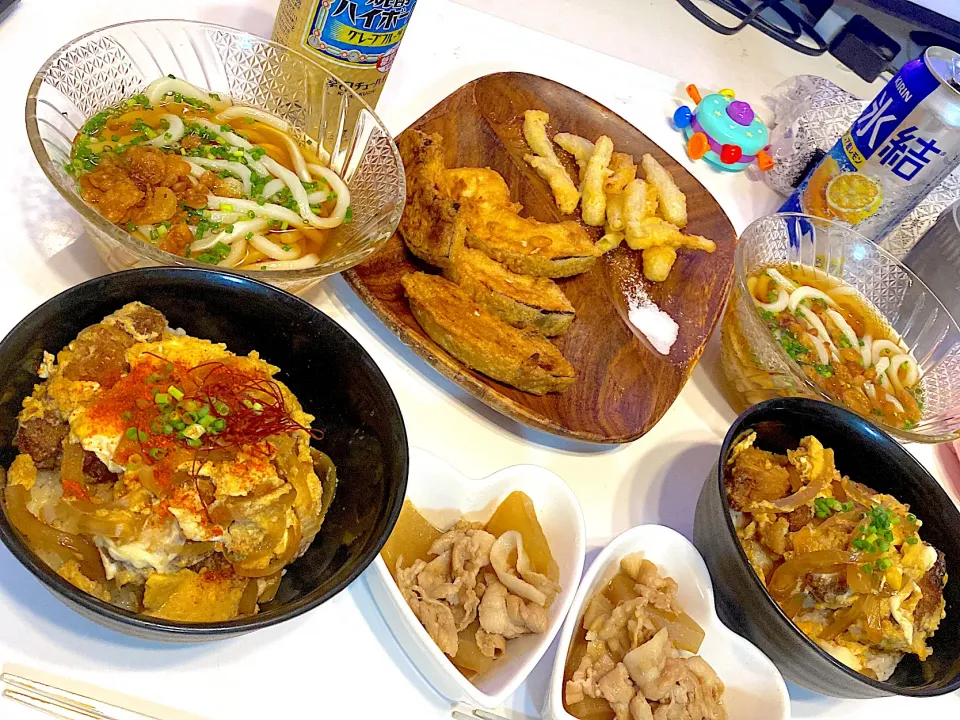 Snapdishの料理写真:#晩酌スタート♡♡
#天麩羅(南瓜.島辣韮 )
#冷かけ饂飩
#ミニかつ丼
#豚バラ大根|やすさん