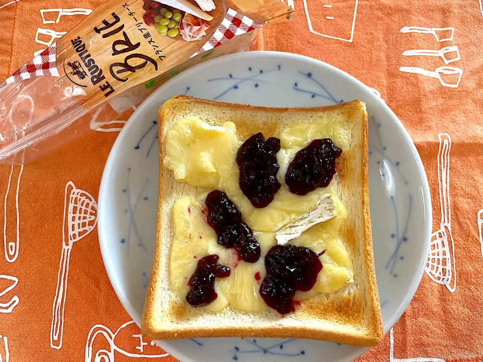 ル.ルスティックブリーでトーストランチ|えいぽんさん