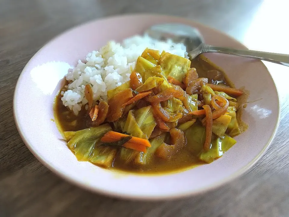 アチャーリーカレー|古尾谷りかこさん