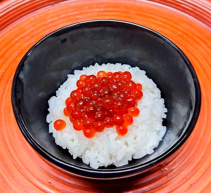 いくら丼|あらいぐまのしっぽさん