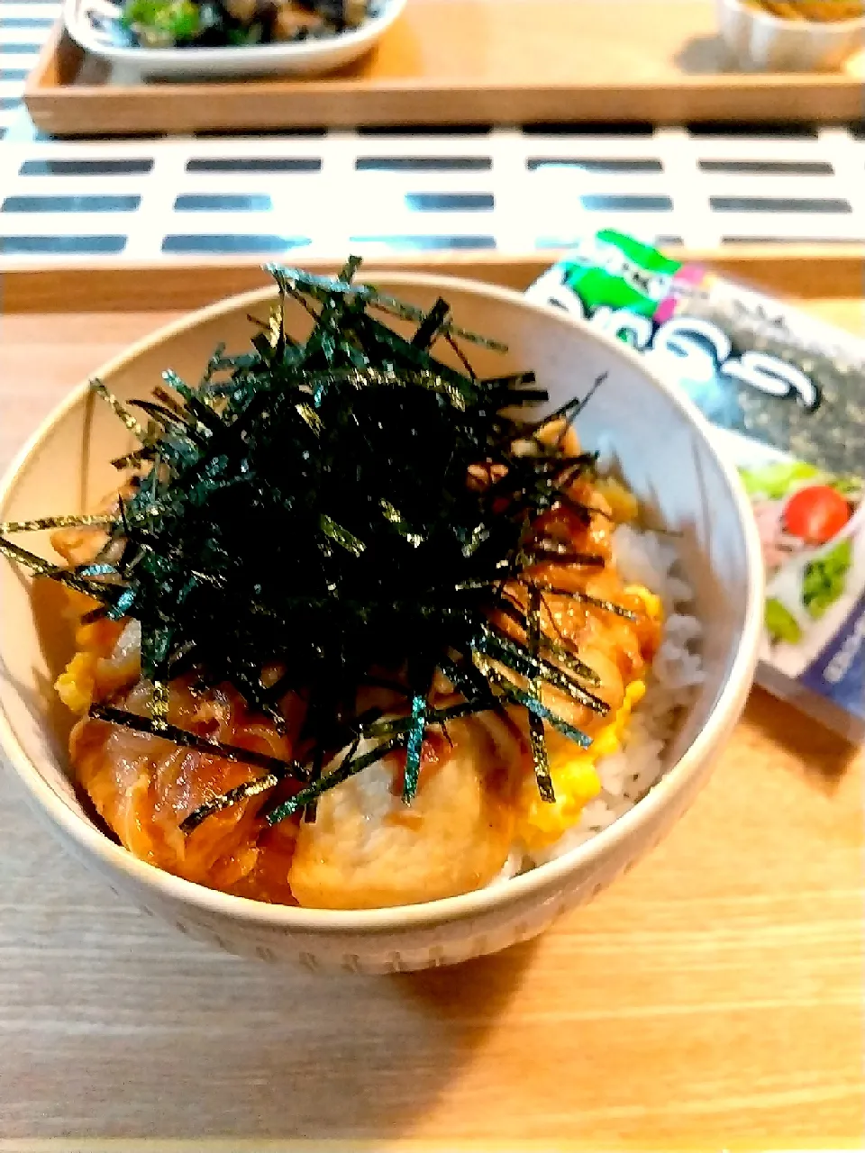 鶏むね肉の梅照りたま丼|sumireさん