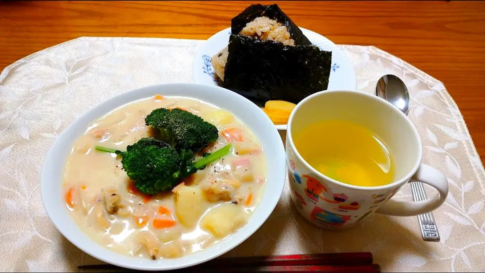 Snapdishの料理写真:10/27
おひとりさまの夕食|卯月さん