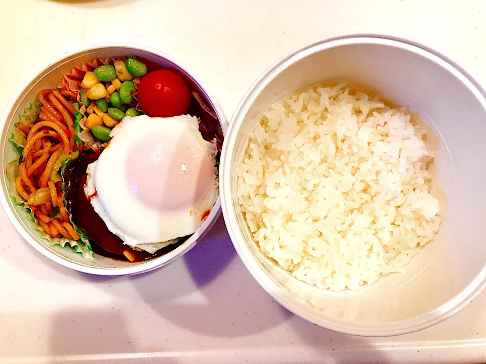 隠れてるけどハンバーグ　枝豆コーン|トモさん