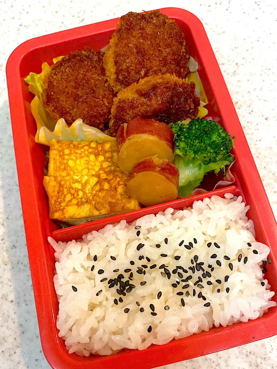 Snapdishの料理写真:ミニチーズカツ　弁当|asumamaさん