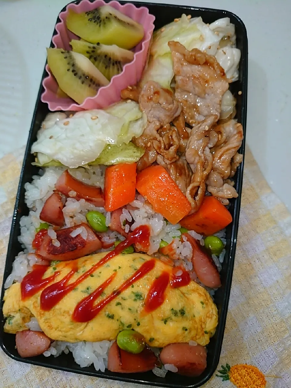 Snapdishの料理写真:オムレツ&ピラフ弁当|to coさん