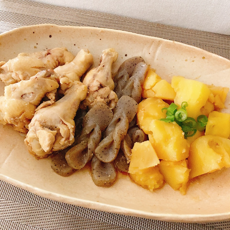 じゃがいもと鶏手羽元の煮物