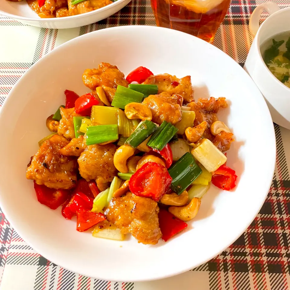 鶏肉とカシューナッツの炒め物|まみっこさん