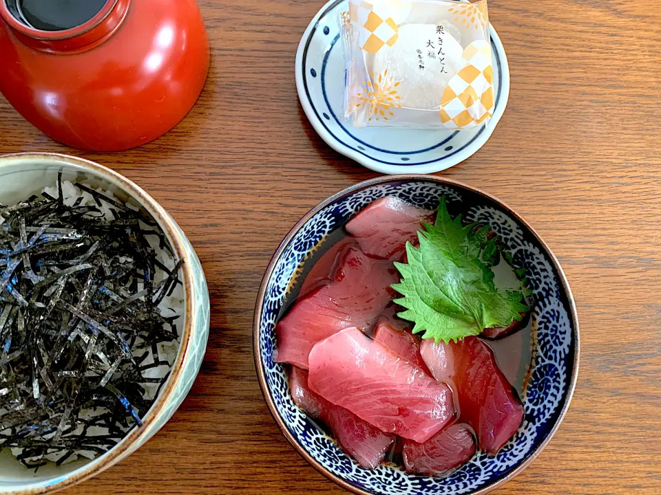 本鮪の漬け丼🐟養老軒の栗きんとん大福🍵今日のお弁当20221029|rococoさん