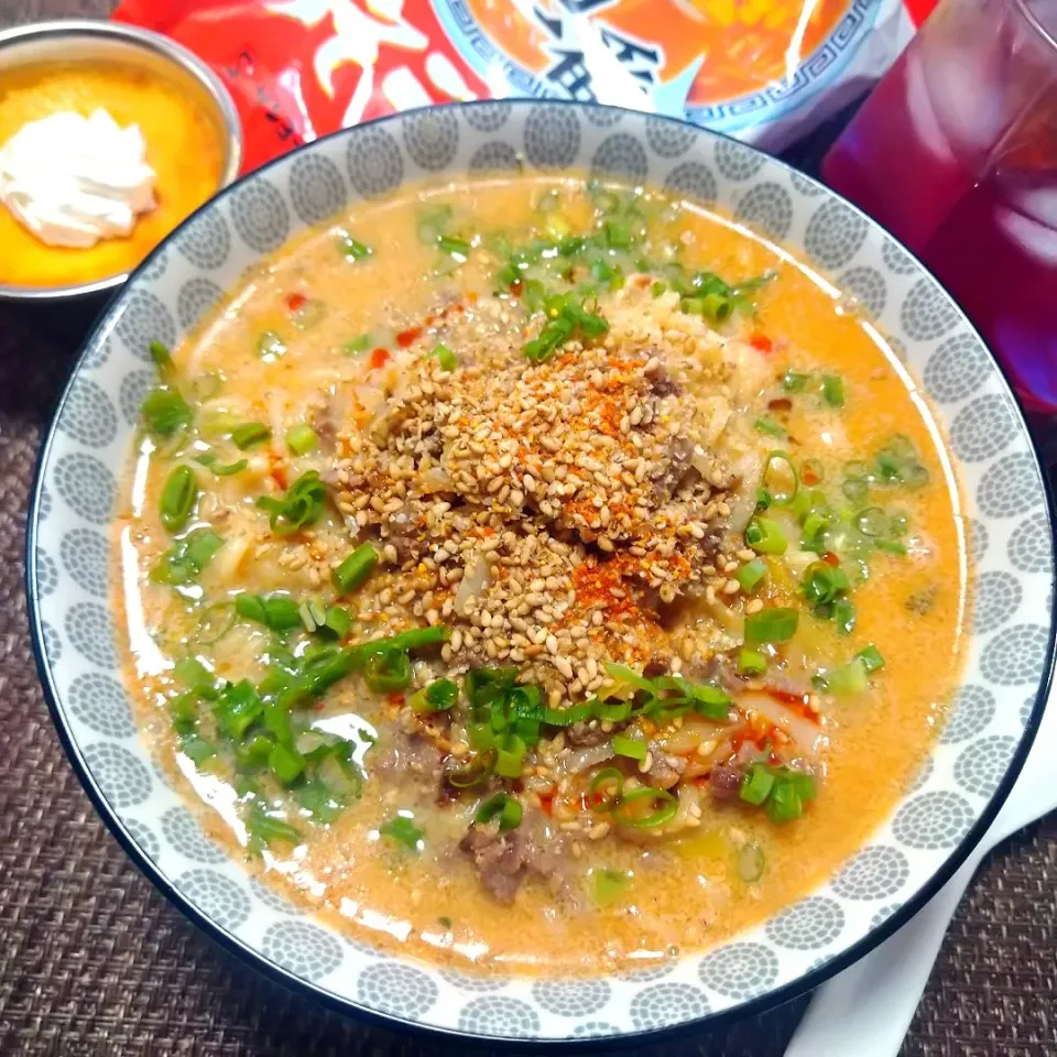 サッポロ一番みそラーメン🍜担々麺|うたかた。さん