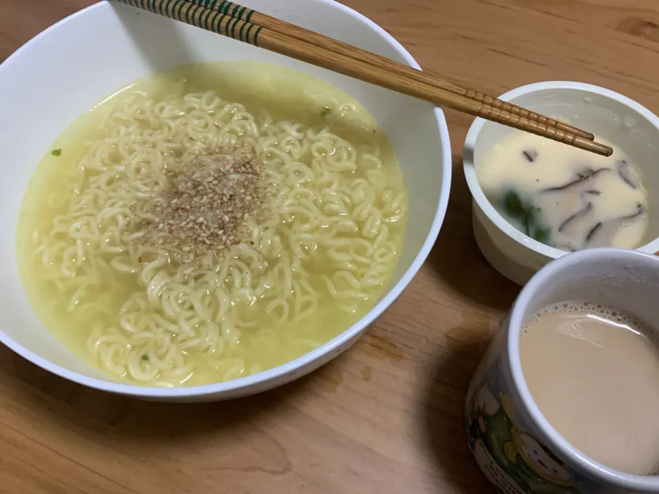 サッポロ塩ラーメン|プリンさん