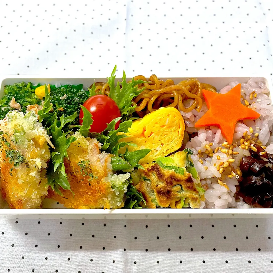 Snapdishの料理写真:アスパラベーコンフライ夜勤弁当(娘)☆10月29日|kaoriさん