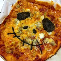 Snapdishの料理写真:ジャックスケルトンピザ🍕|masumi.rさん