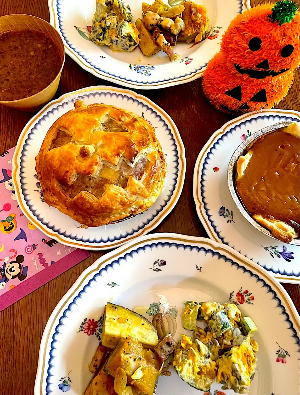 晩ごはん♯パンプキンパイ🎃♯ミートパイ🥧♯ハロウィン|小松菜さん