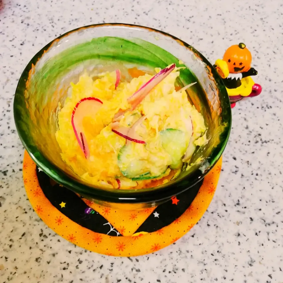 Snapdishの料理写真:かぼちゃのサラダ🎃|naonaomimichanさん