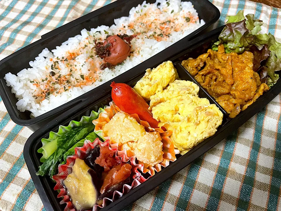 お弁当★豚肉のカレーケチャップ炒め、桜えび卵、明太マヨの粉ふきいも、小松菜のからし漬け、なすの梅みそ和え|ハルさん