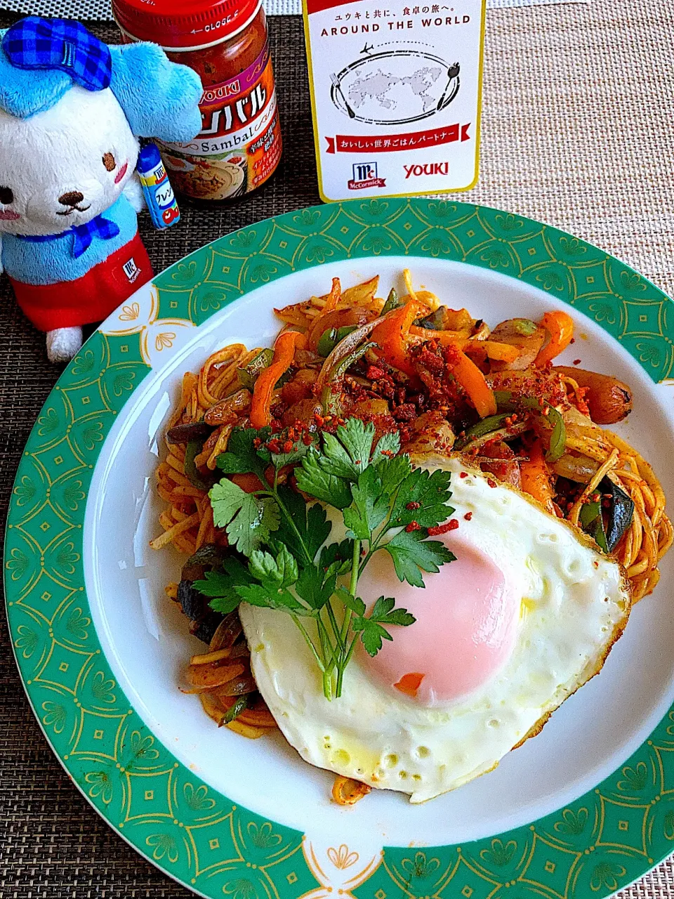 Snapdishの料理写真:ピリ辛🌶ミーゴレン風焼きそば|ジュンコ バイヤーさん