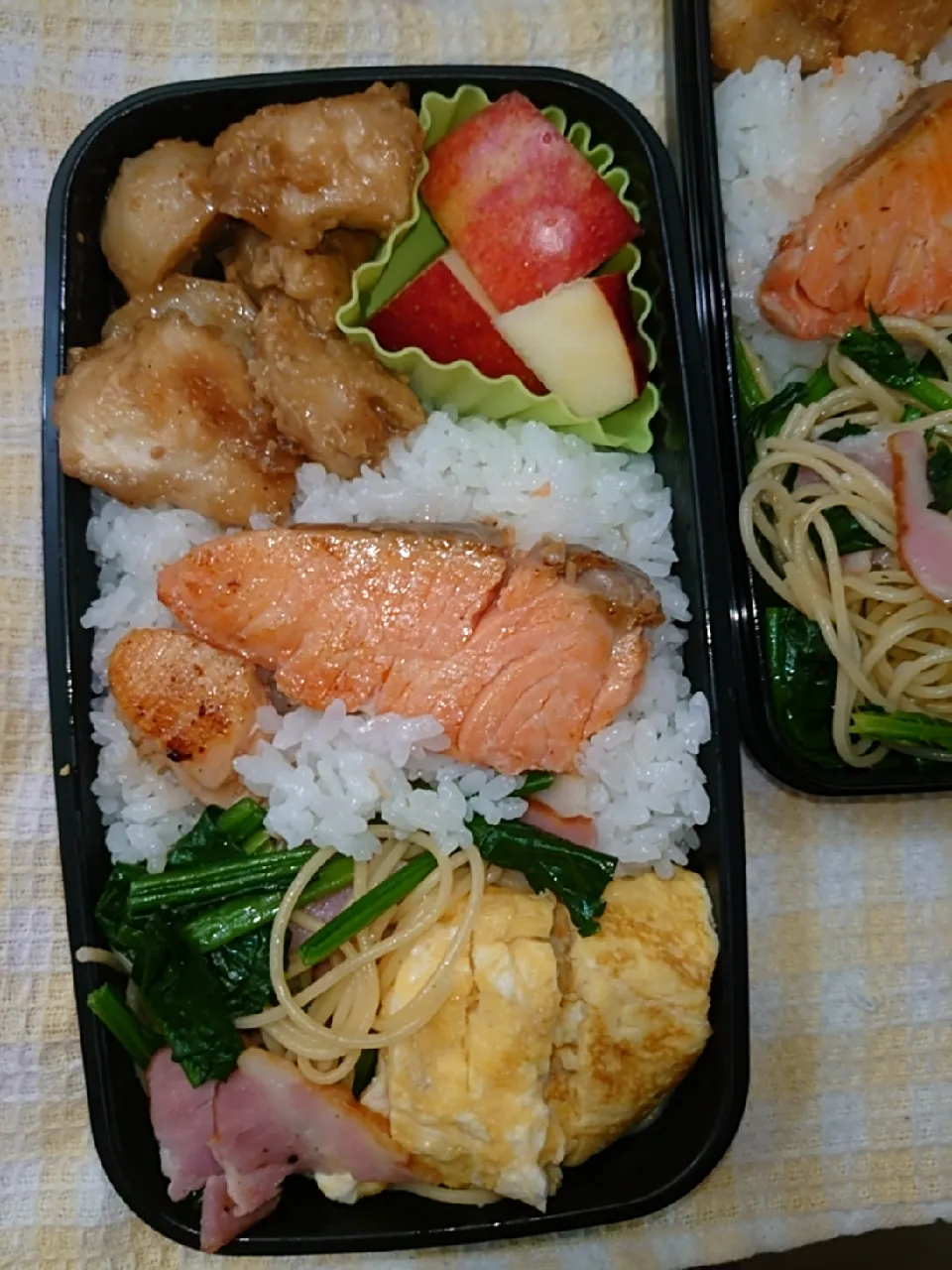 シャケ弁当|to coさん