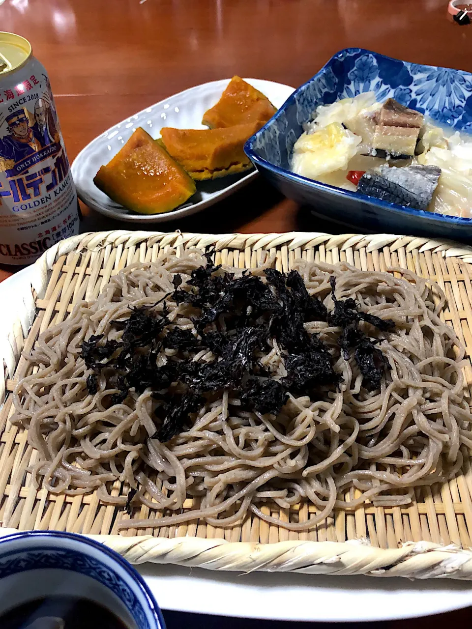 滝川産キタワセ 玄蕎麦 挽きぐるみ 二八細打ち 磯海苔蕎麦|Miekoさん