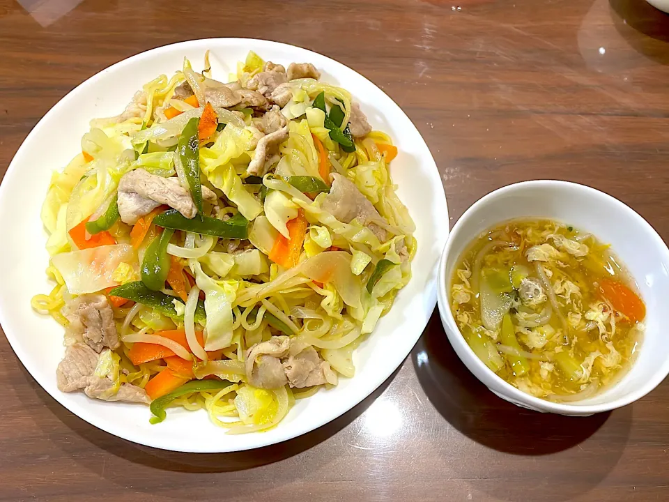 疲れた時の　塩焼きそば　色々野菜のとろみ和風スープ|おさむん17さん