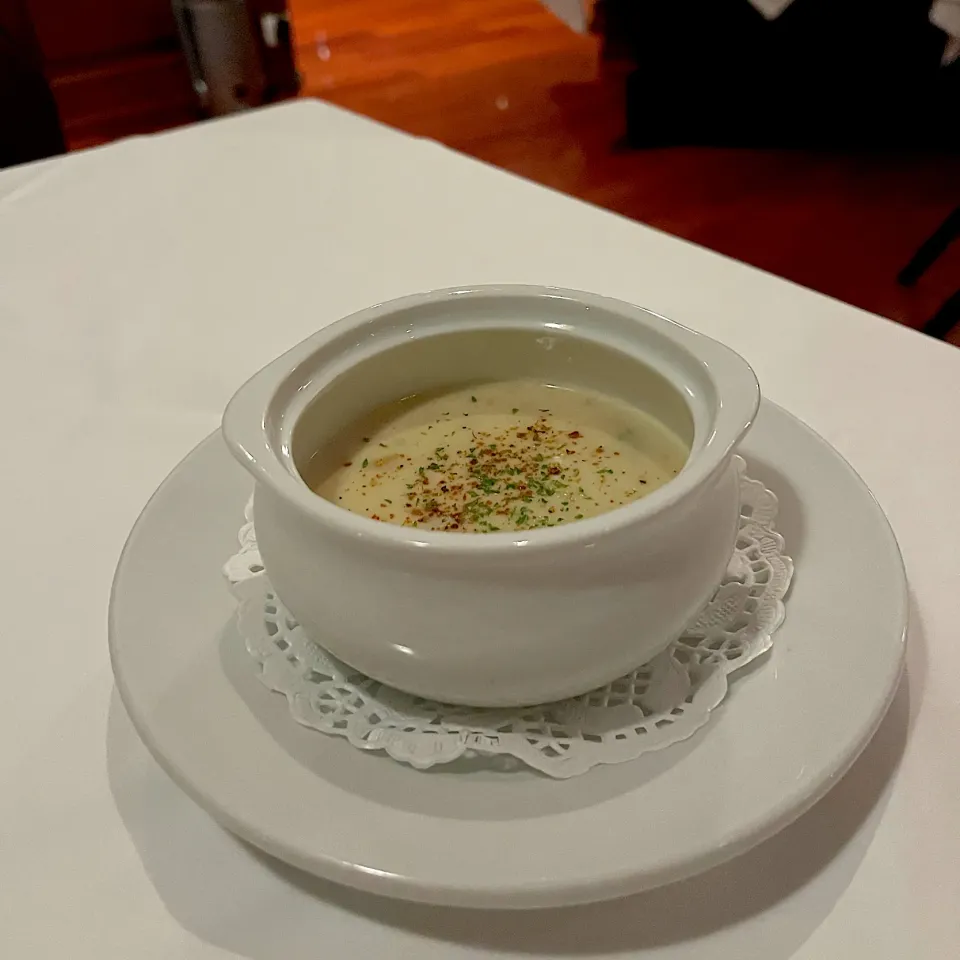 Snapdishの料理写真:Crab and corn chowder|skyblueさん